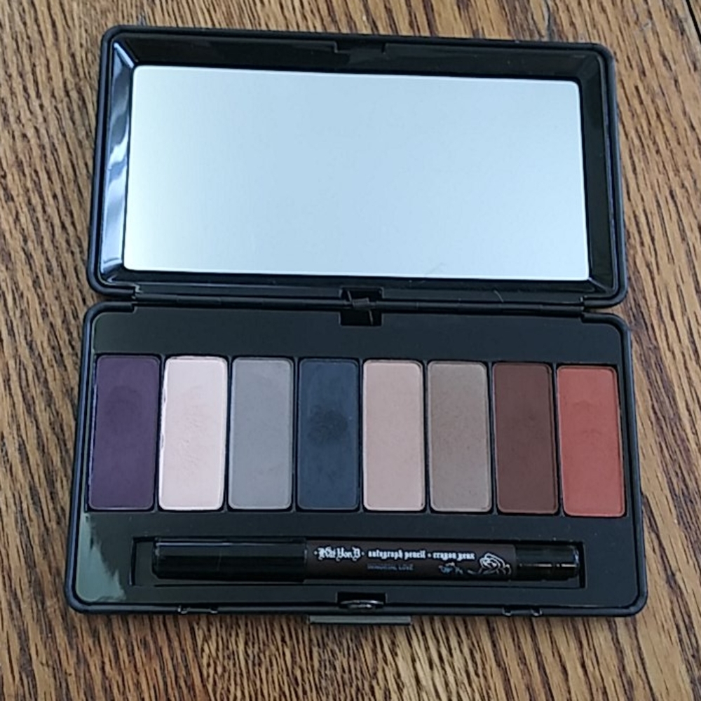 RARE VINTAGE KAT VON D TRUE ROMANCE LADYBIRD EY - Picture 2 of 4